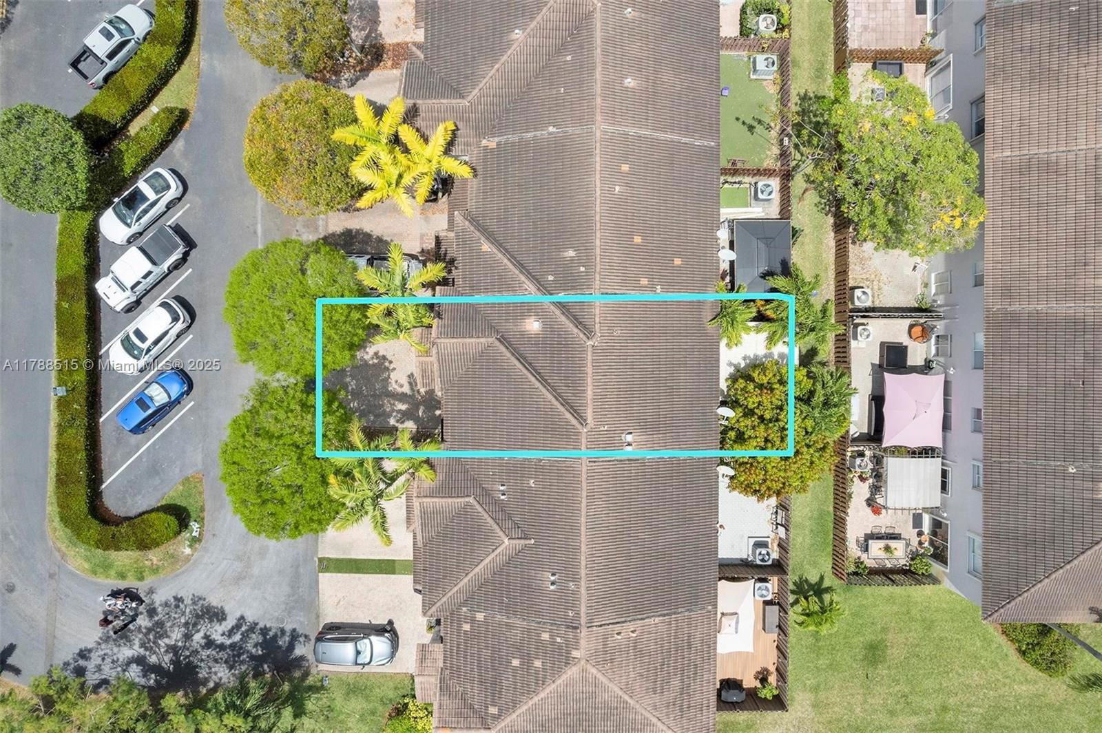 Real estate property located at 5725 112th Path, Miami-dade, Doral Northeast Townhomes, Doral, FL
