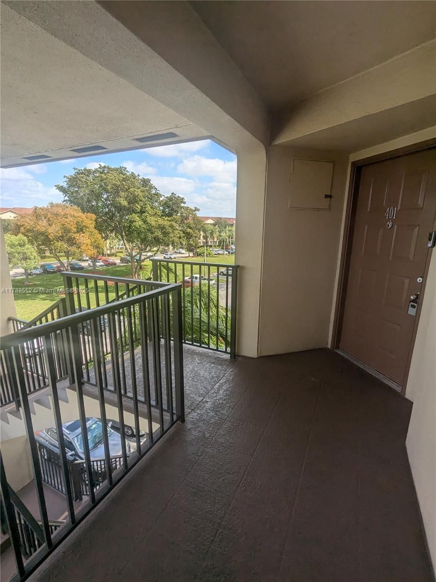 Real estate property located at 800 142nd Ave #401N, Broward, Suffolk At Century Villag, Pembroke Pines, FL