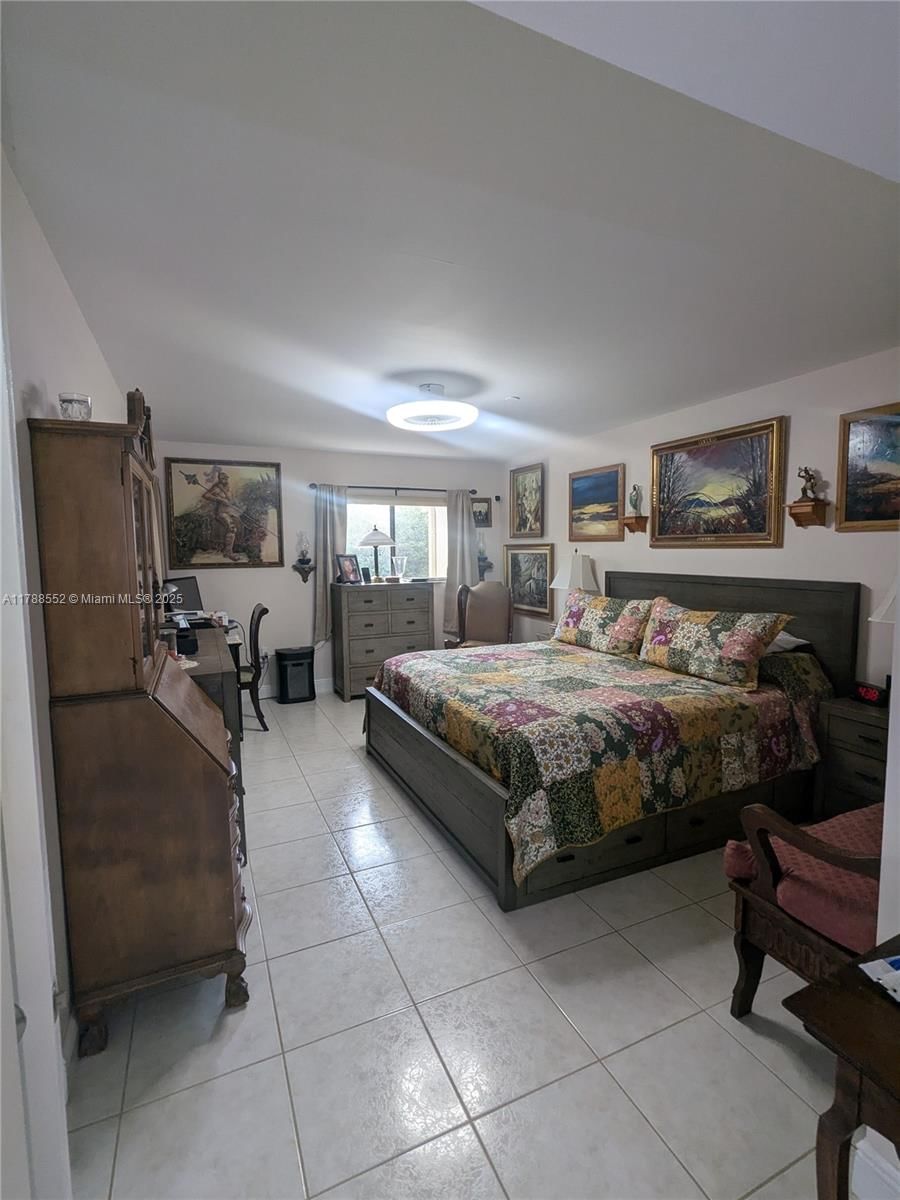 Real estate property located at 800 142nd Ave #401N, Broward, Suffolk At Century Villag, Pembroke Pines, FL