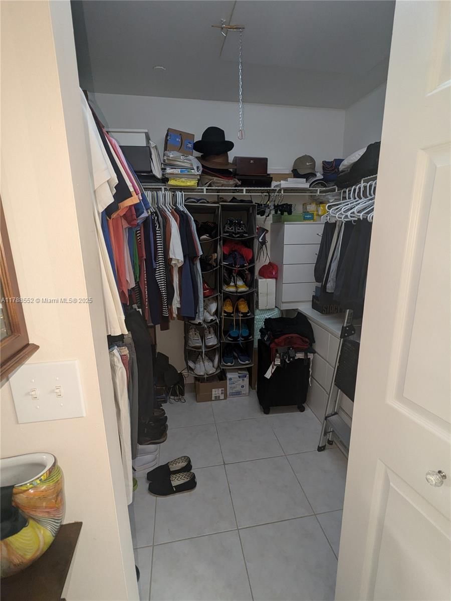 Real estate property located at 800 142nd Ave #401N, Broward, Suffolk At Century Villag, Pembroke Pines, FL