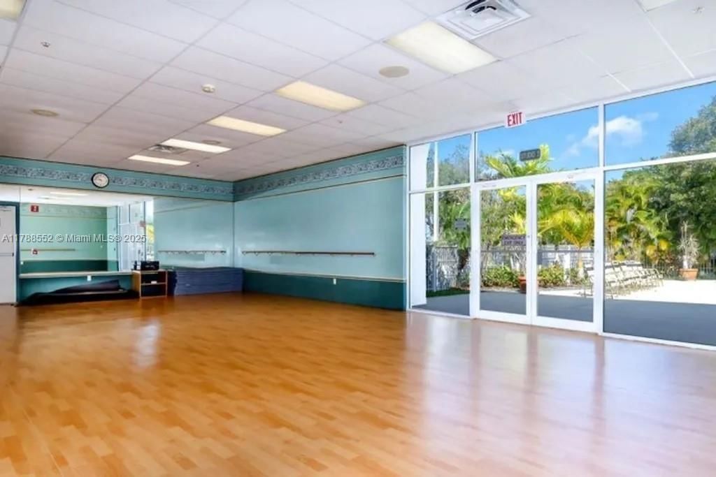Real estate property located at 800 142nd Ave #401N, Broward, Suffolk At Century Villag, Pembroke Pines, FL