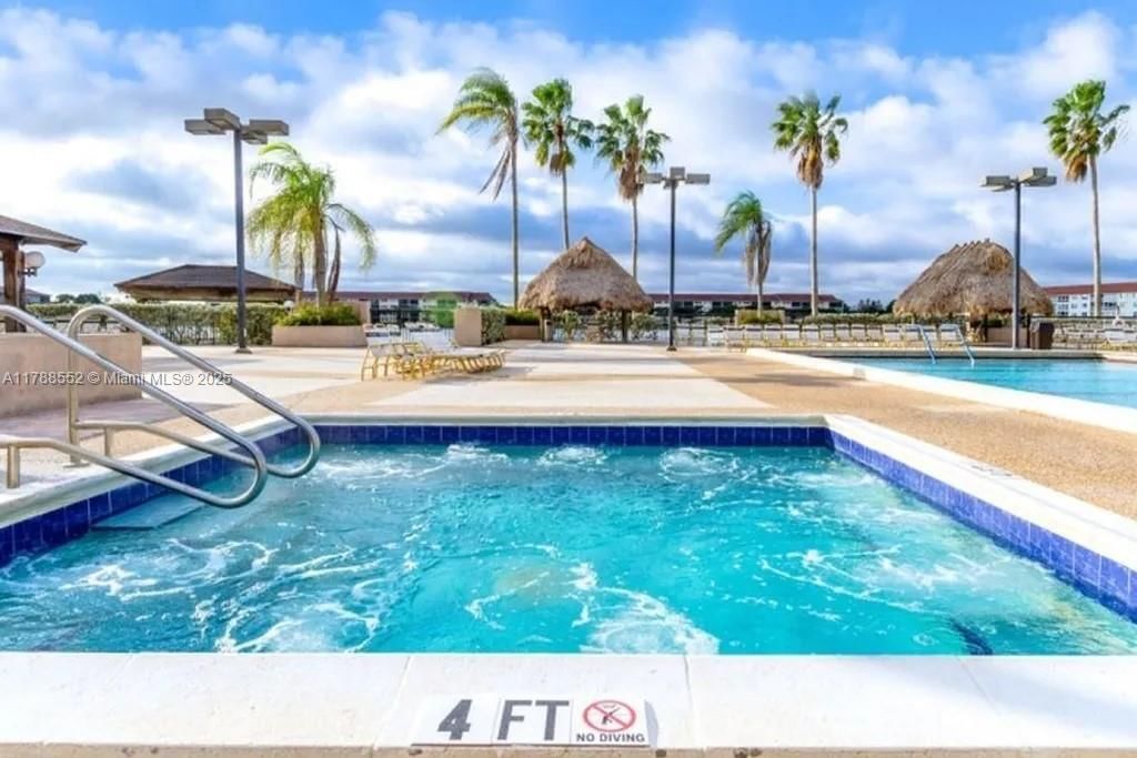 Real estate property located at 800 142nd Ave #401N, Broward, Suffolk At Century Villag, Pembroke Pines, FL