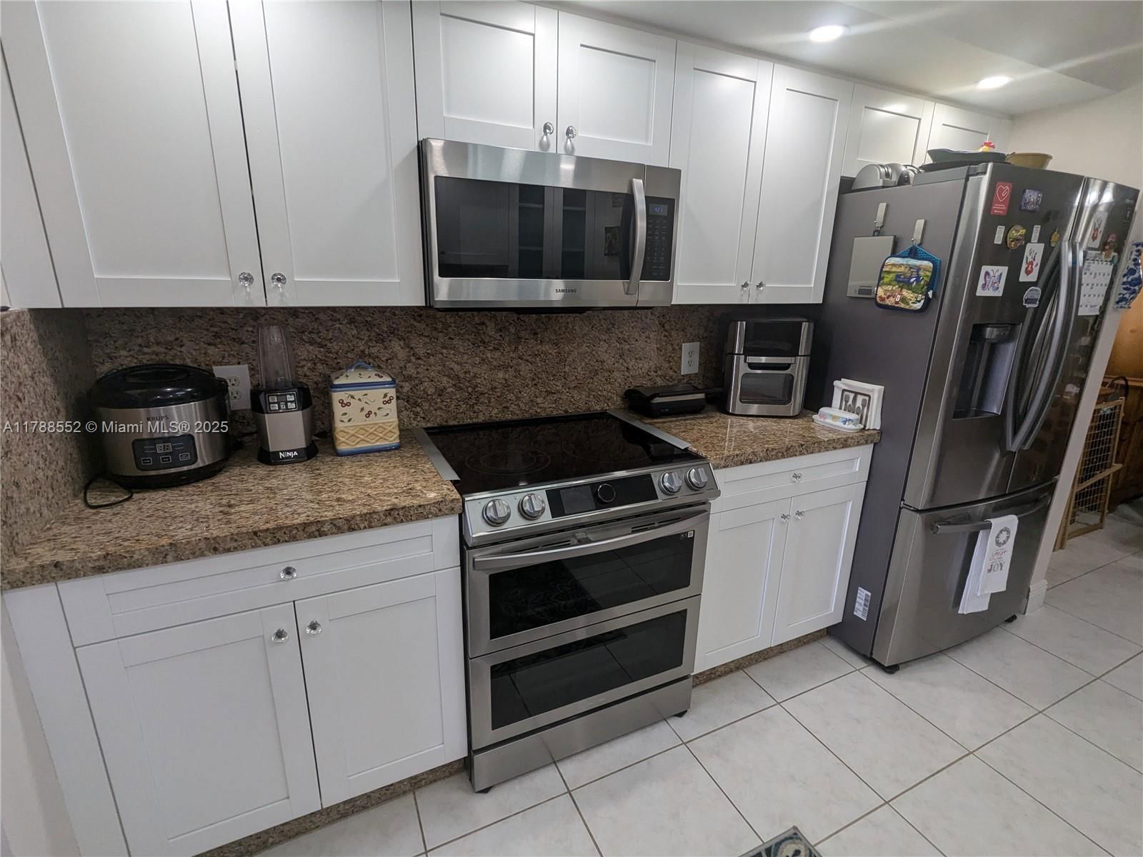 Real estate property located at 800 142nd Ave #401N, Broward, Suffolk At Century Villag, Pembroke Pines, FL