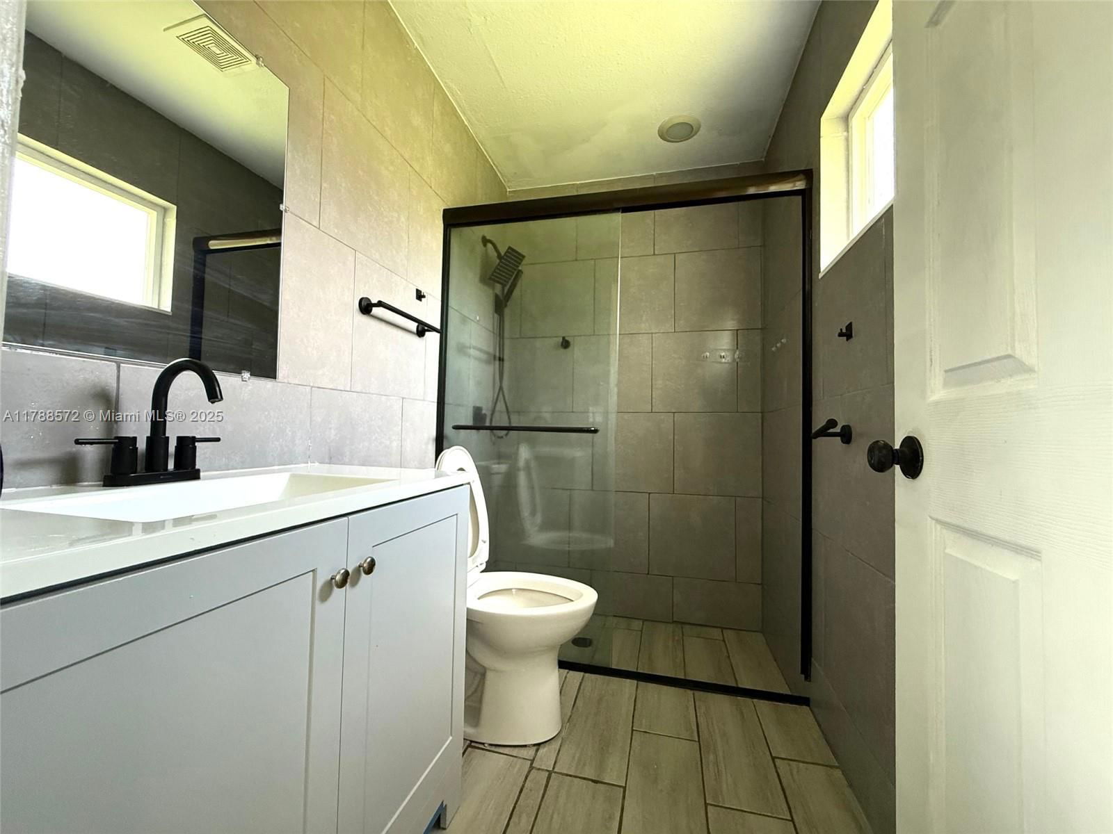 Real estate property located at 3311 Ensley Ct, St Lucie, Port St Lucie Section 42, Port St. Lucie, FL