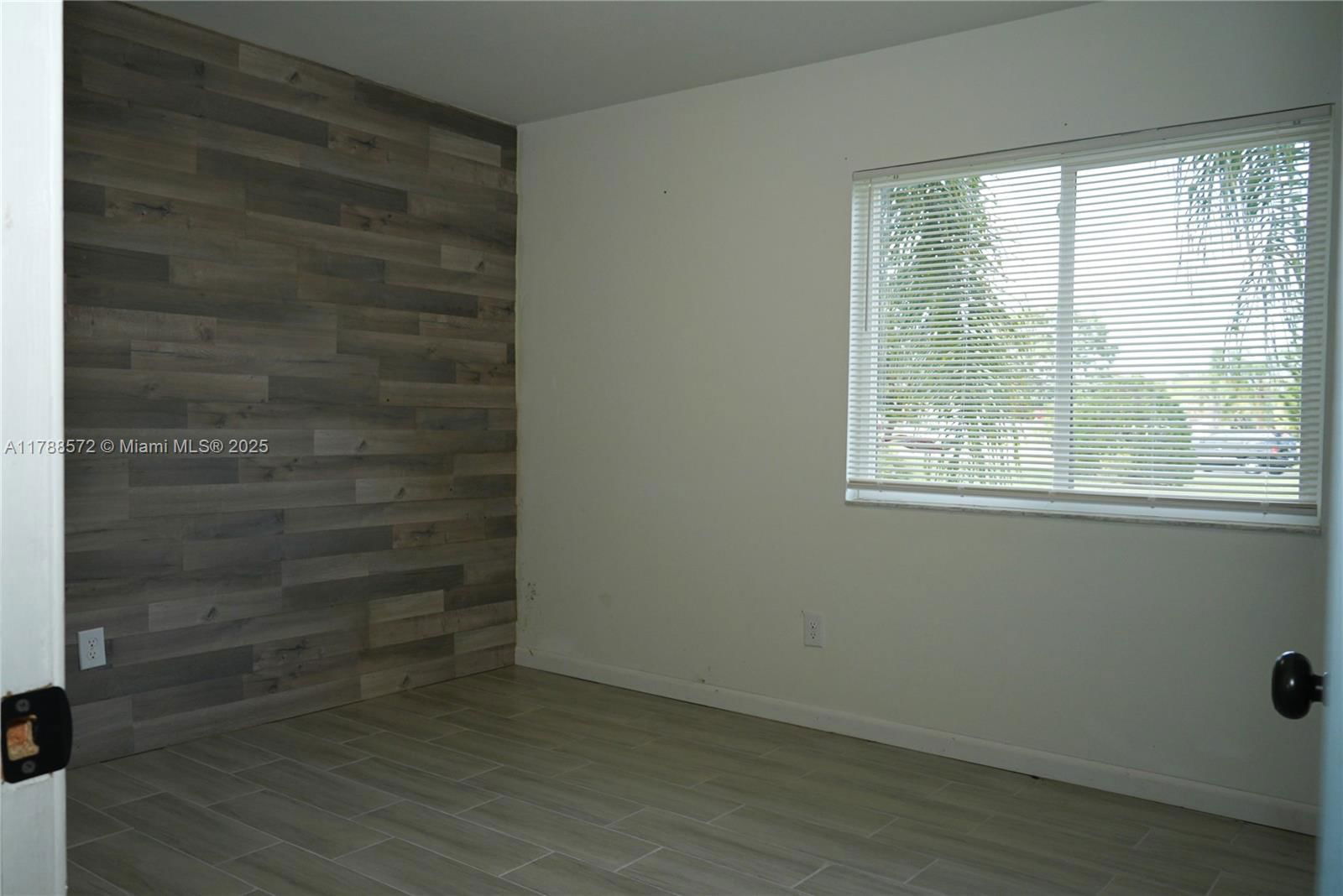 Real estate property located at 3311 Ensley Ct, St Lucie, Port St Lucie Section 42, Port St. Lucie, FL