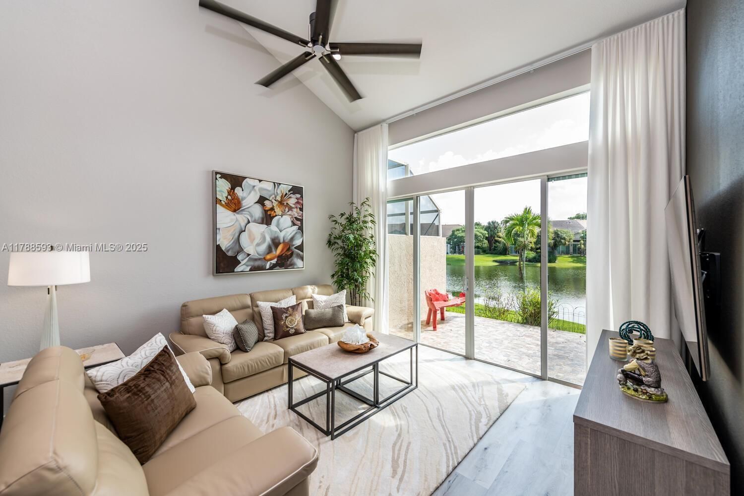 Real estate property located at 5134 Madison Lakes Cir W, Broward, Madison Lakes, Davie, FL