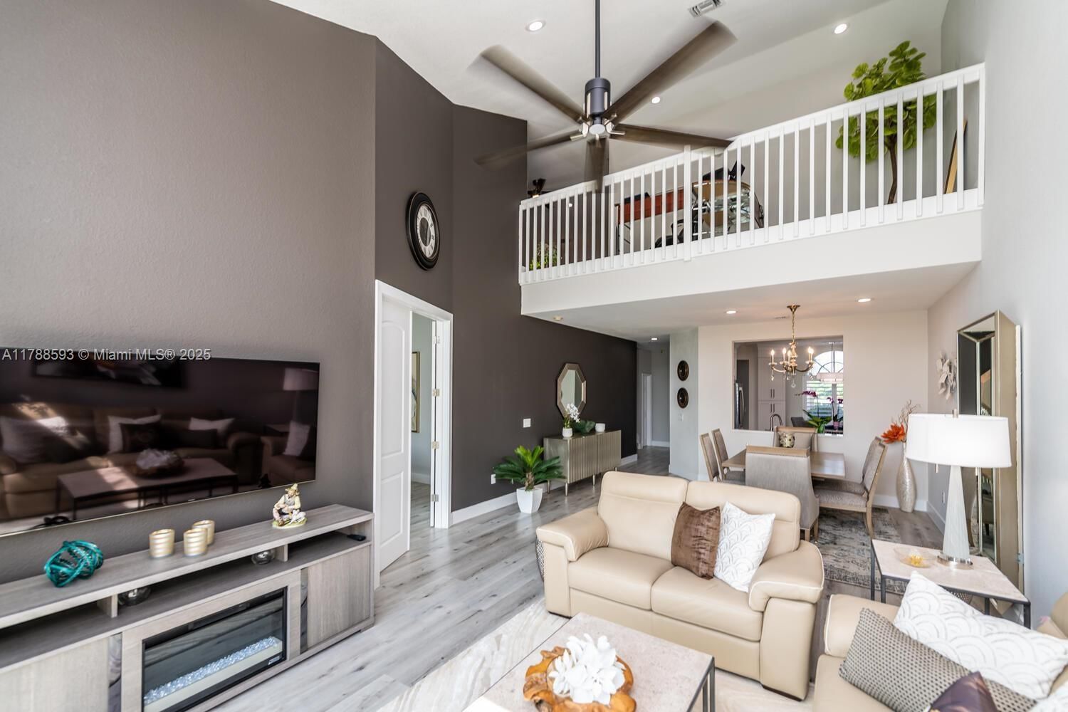 Real estate property located at 5134 Madison Lakes Cir W, Broward, Madison Lakes, Davie, FL