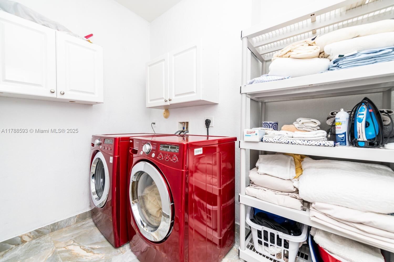 Real estate property located at 5134 Madison Lakes Cir W, Broward, Madison Lakes, Davie, FL