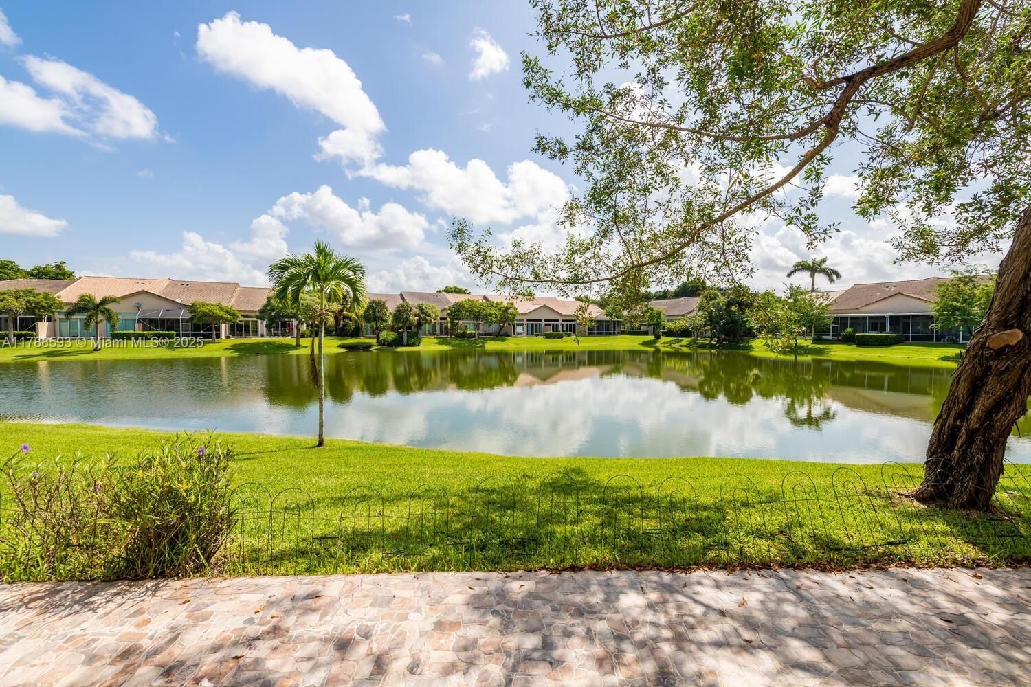 Real estate property located at 5134 Madison Lakes Cir W, Broward, Madison Lakes, Davie, FL