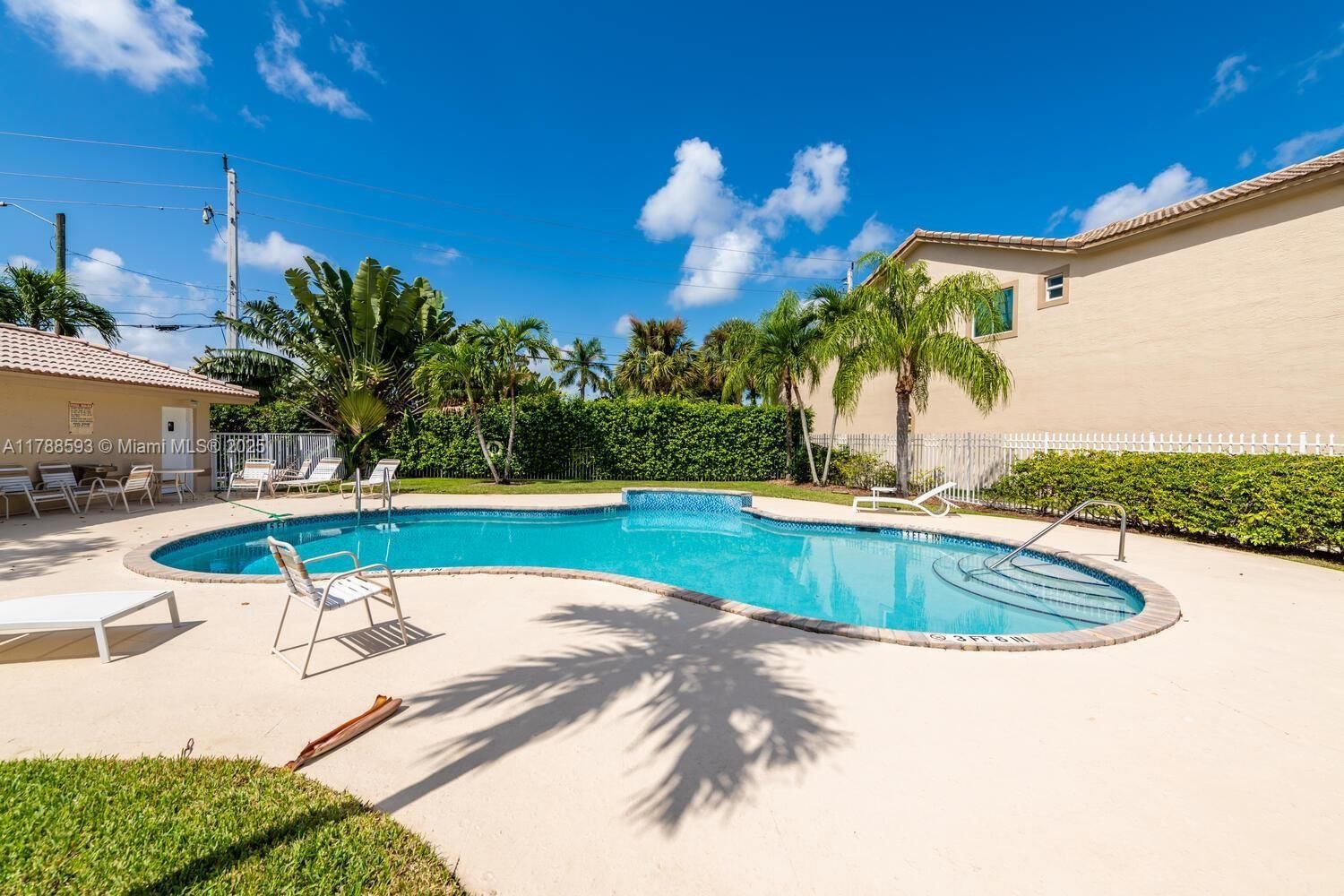 Real estate property located at 5134 Madison Lakes Cir W, Broward, Madison Lakes, Davie, FL