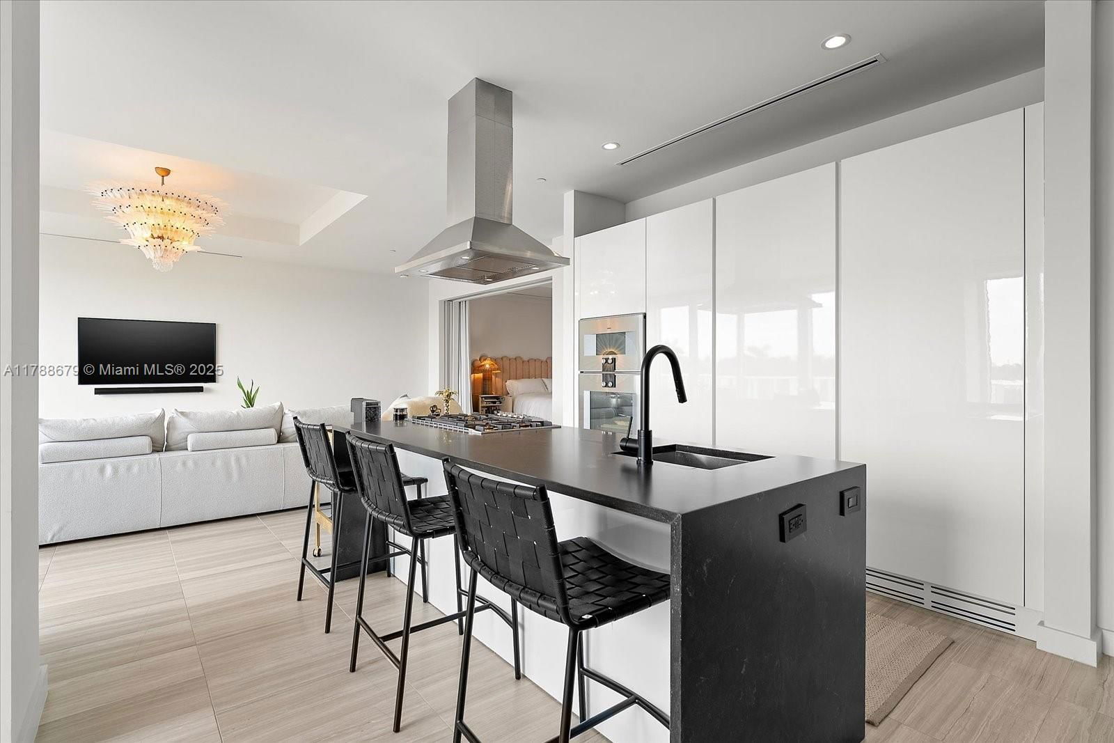 Real estate property located at 4701 Meridian Ave #316, Miami-dade, 4701 North Meridian Condo, Miami Beach, FL