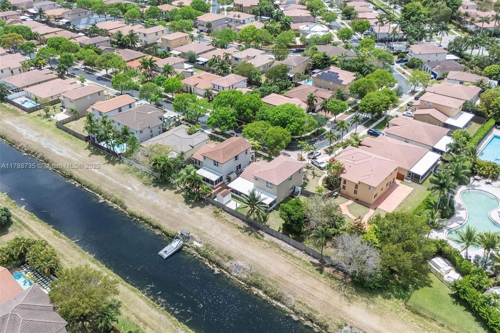 Real estate property located at 2131 40th Rd, Miami-dade, Floridian Bay Estates, Homestead, FL