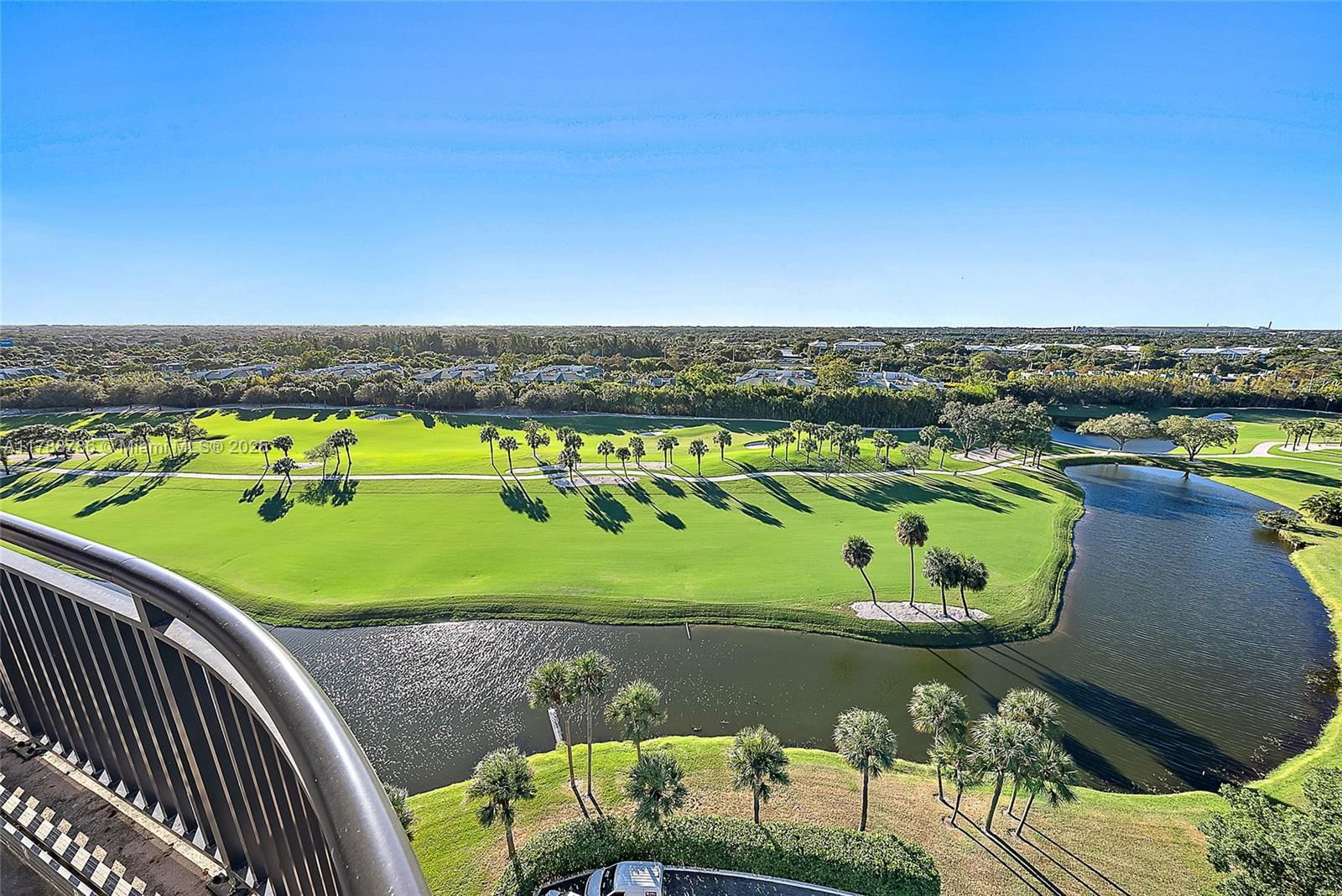 Real estate property located at 2427 Presidential Way PH 1, Palm Beach, Parliament East, West Palm Beach, FL