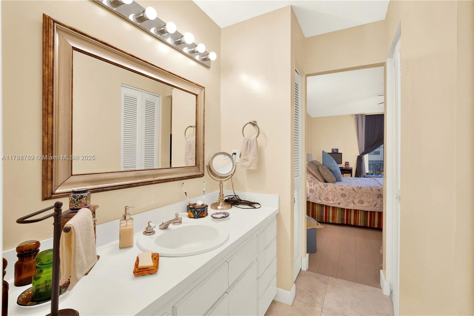 Real estate property located at 3904 Estepona Ave #8D2, Miami-dade, Costa Del Sol Condo No 1, Doral, FL
