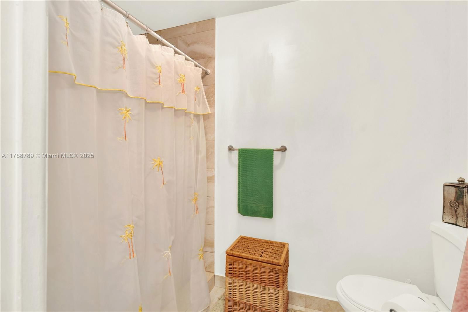 Real estate property located at 3904 Estepona Ave #8D2, Miami-dade, Costa Del Sol Condo No 1, Doral, FL