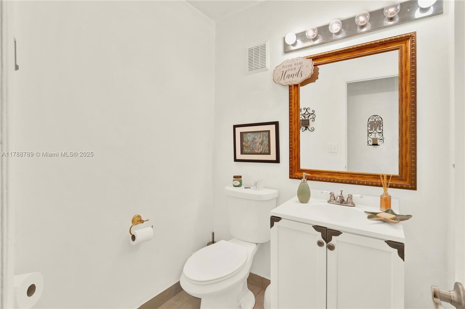 Real estate property located at 3904 Estepona Ave #8D2, Miami-dade, Costa Del Sol Condo No 1, Doral, FL