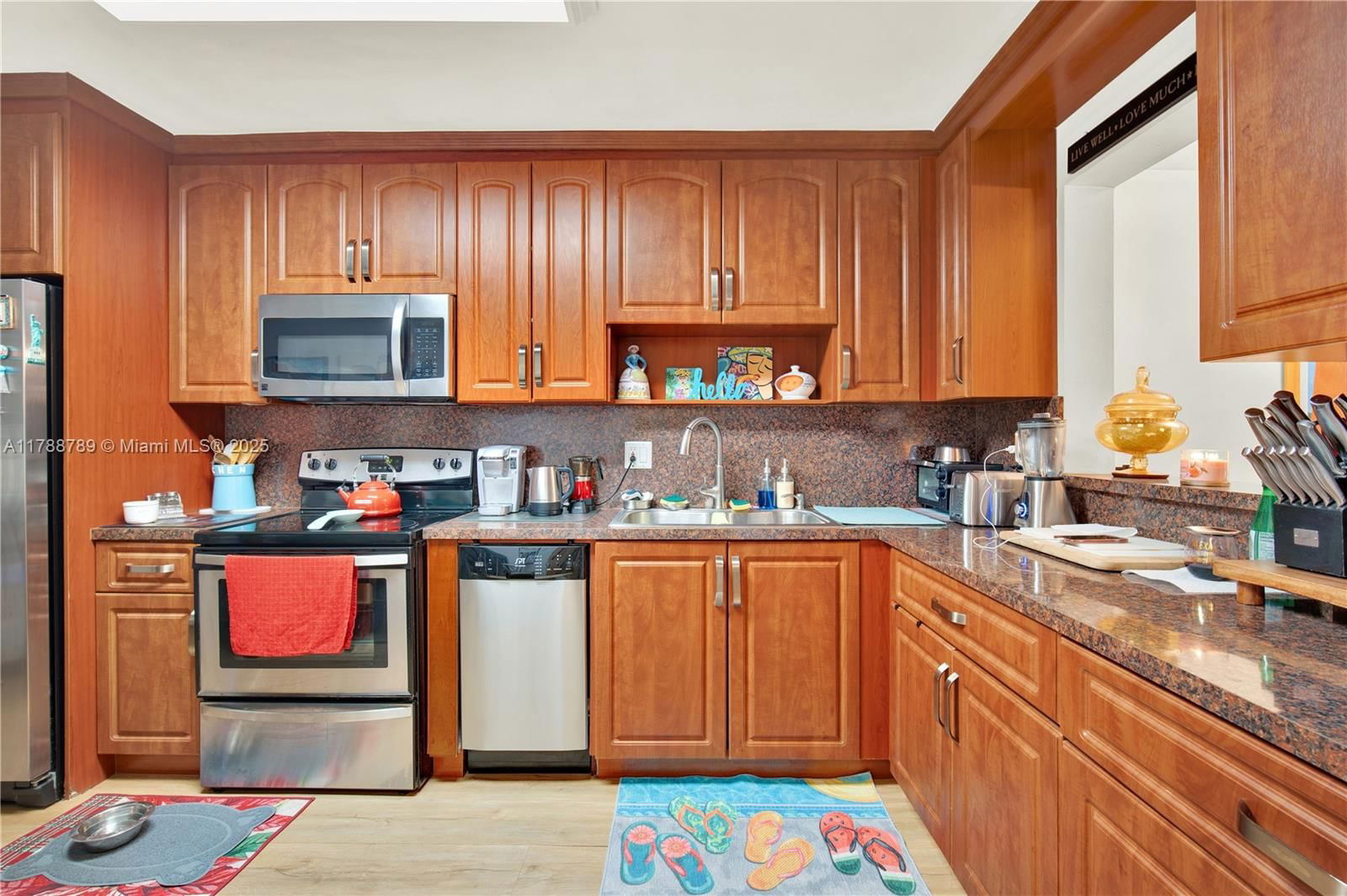 Real estate property located at 3904 Estepona Ave #8D2, Miami-dade, Costa Del Sol Condo No 1, Doral, FL