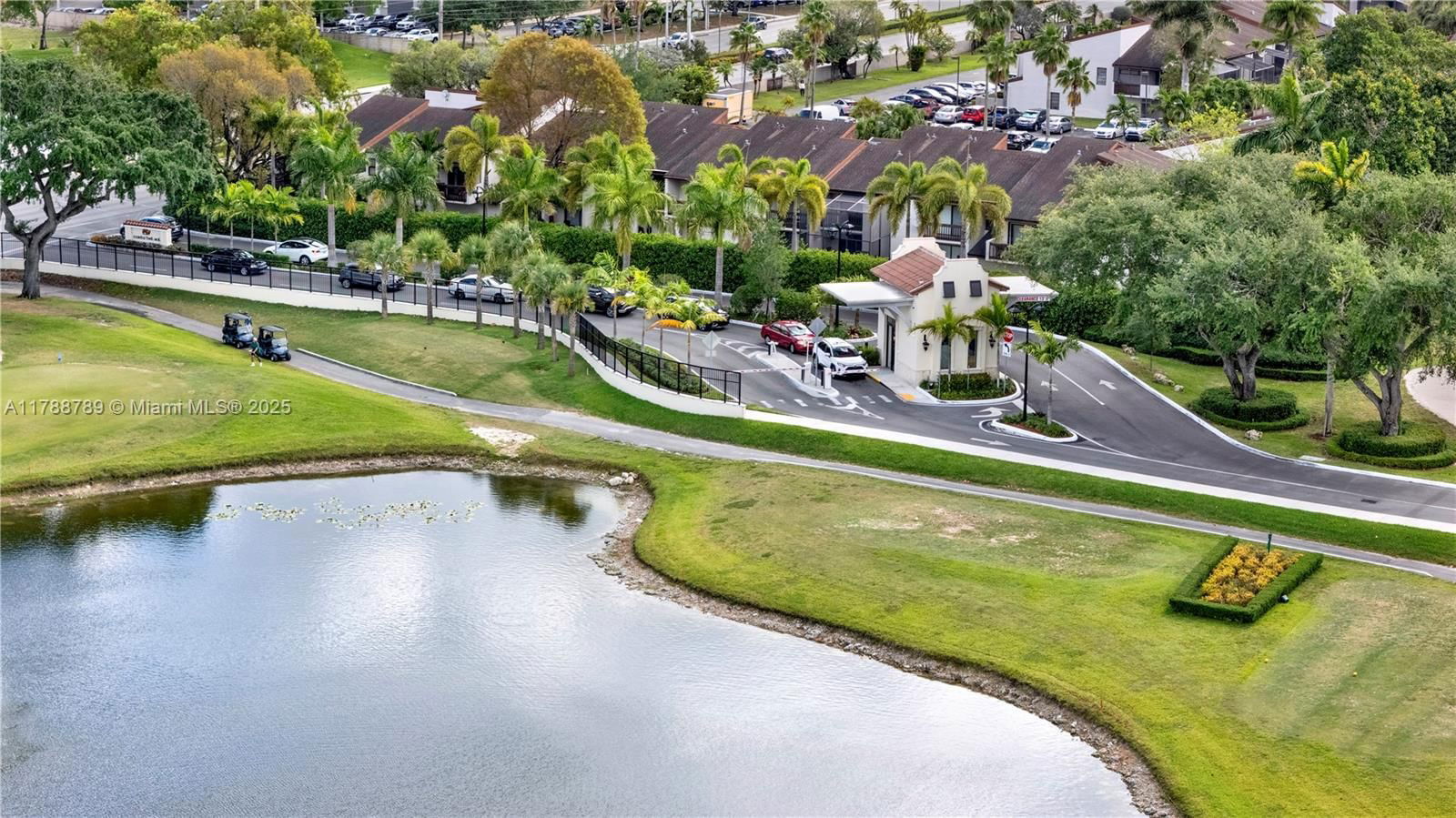 Real estate property located at 3904 Estepona Ave #8D2, Miami-dade, Costa Del Sol Condo No 1, Doral, FL