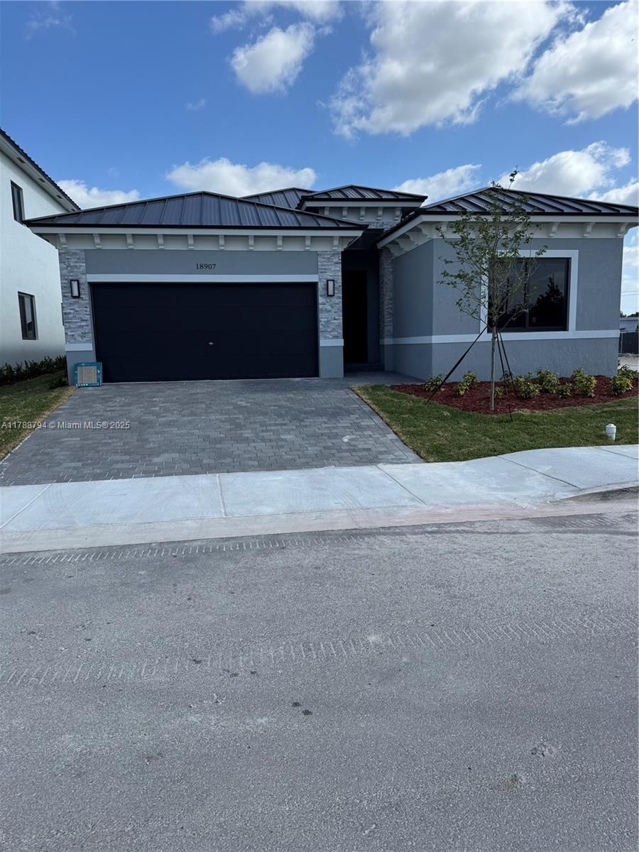 Real estate property located at 18907 317th Ter, Miami-dade, Highland Estates, Homestead, FL