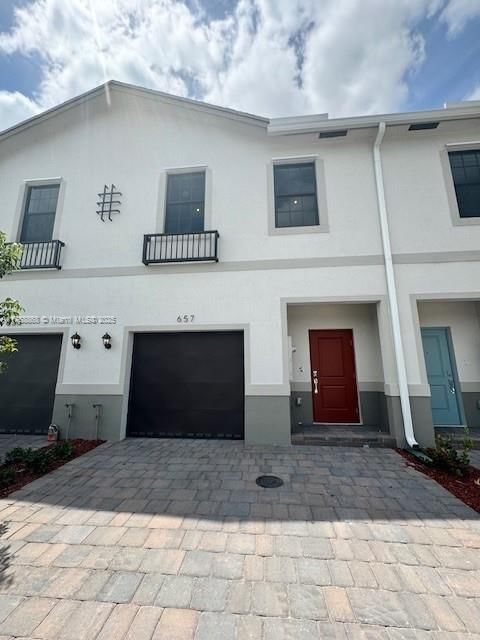 Real estate property located at 657 6th Ter, Miami-dade, Vista Sol, Florida City, FL