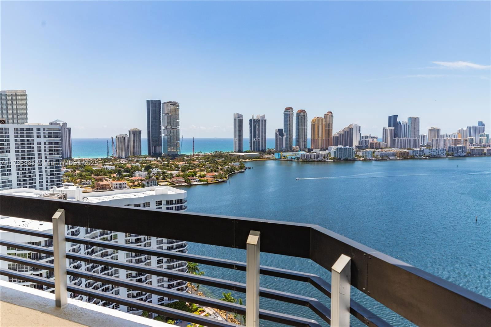 Real estate property located at 3530 Mystic Pointe Dr #2910, Miami-dade, Mystic Pointe Tower 500 C, Aventura, FL