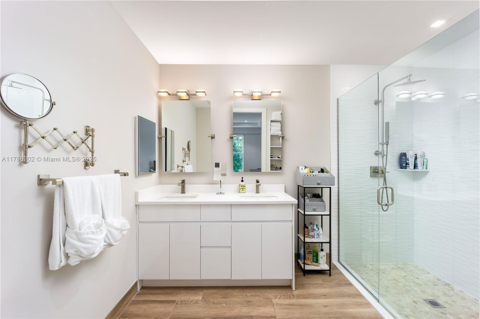 Real estate property located at 41 Seminole St #208, Martin, Sailfish Cove Condominium, Stuart, FL