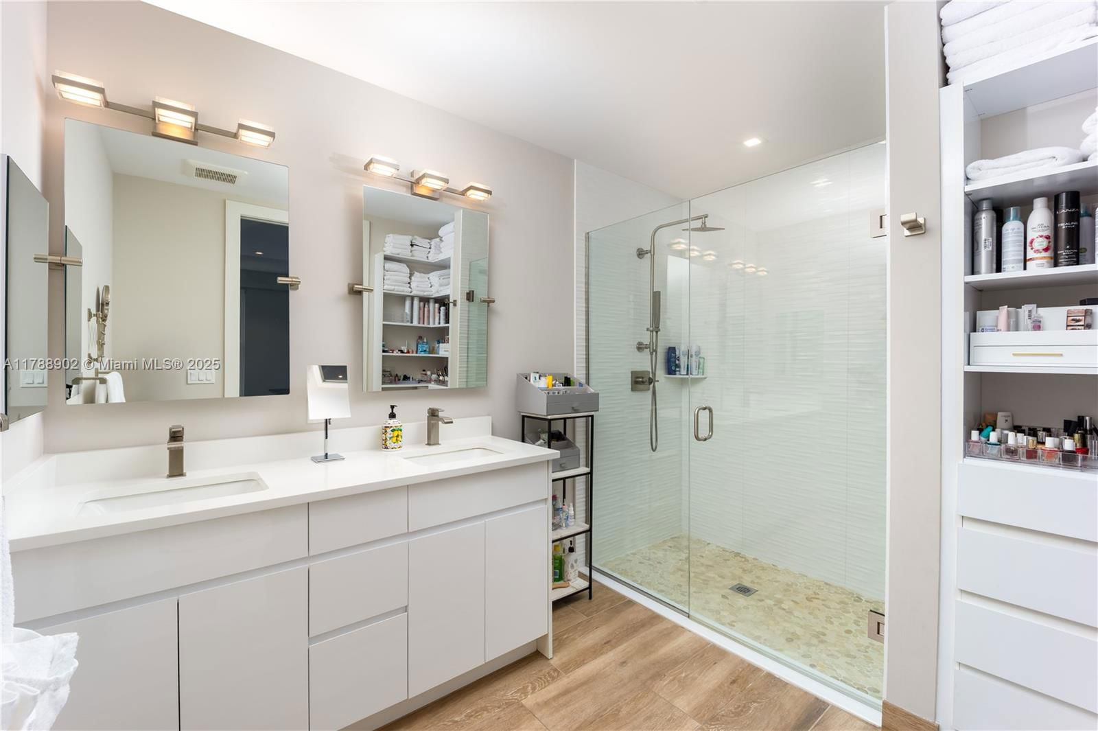 Real estate property located at 41 Seminole St #208, Martin, Sailfish Cove Condominium, Stuart, FL