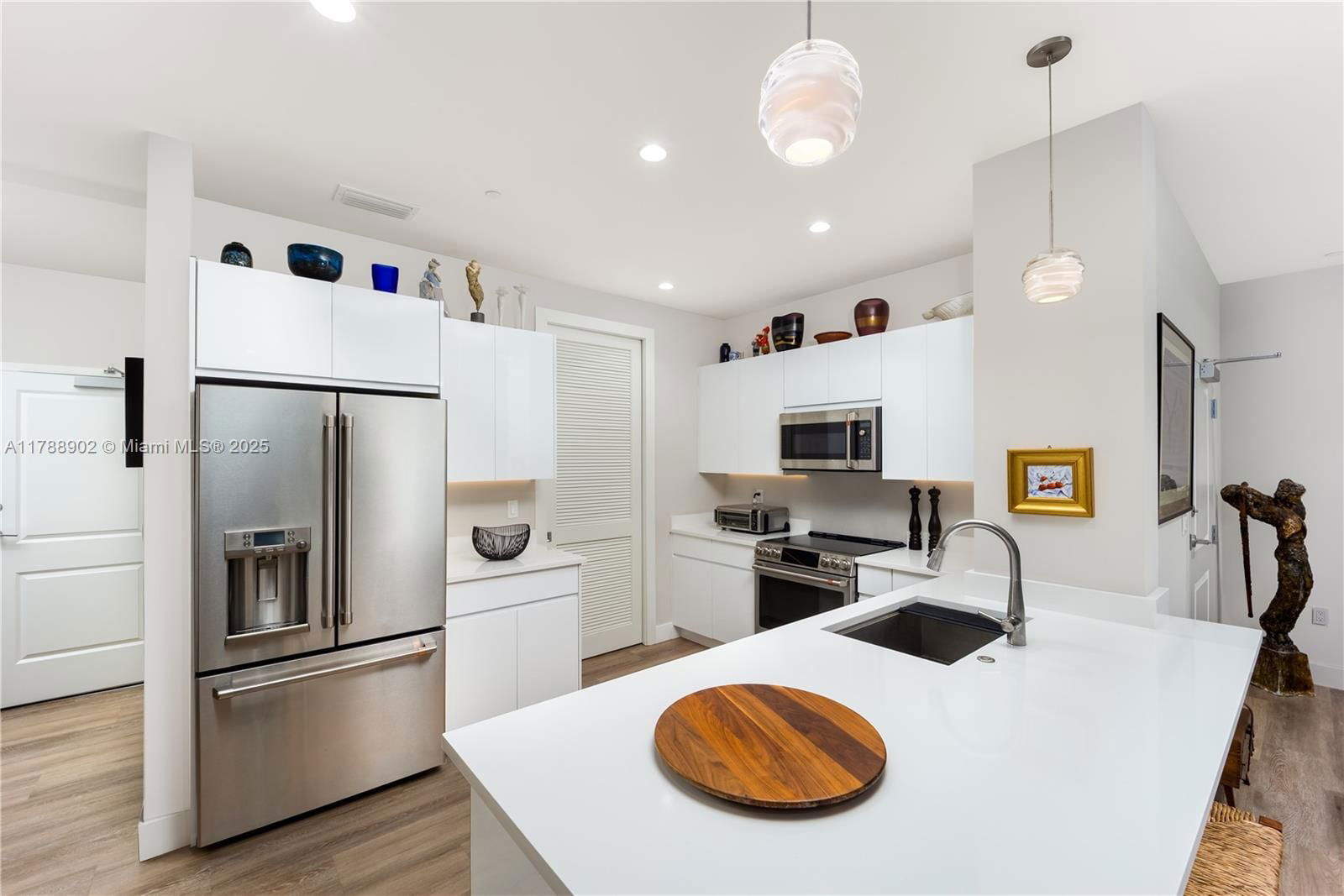 Real estate property located at 41 Seminole St #208, Martin, Sailfish Cove Condominium, Stuart, FL