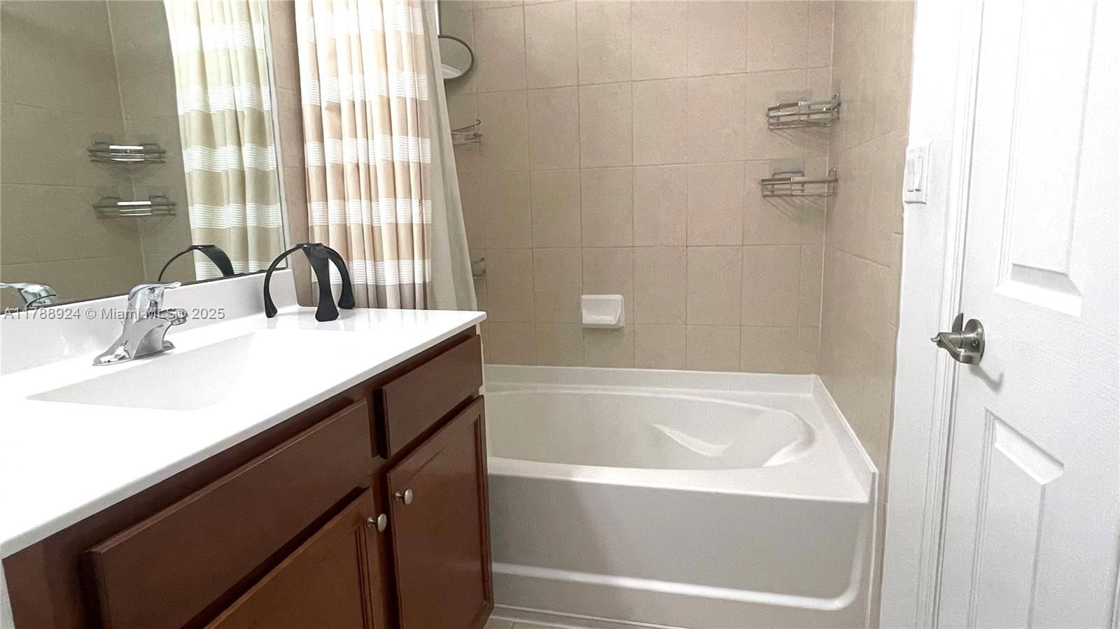 Real estate property located at 10620 88th St #205, Miami-dade, Adagio At Central Park Co, Doral, FL