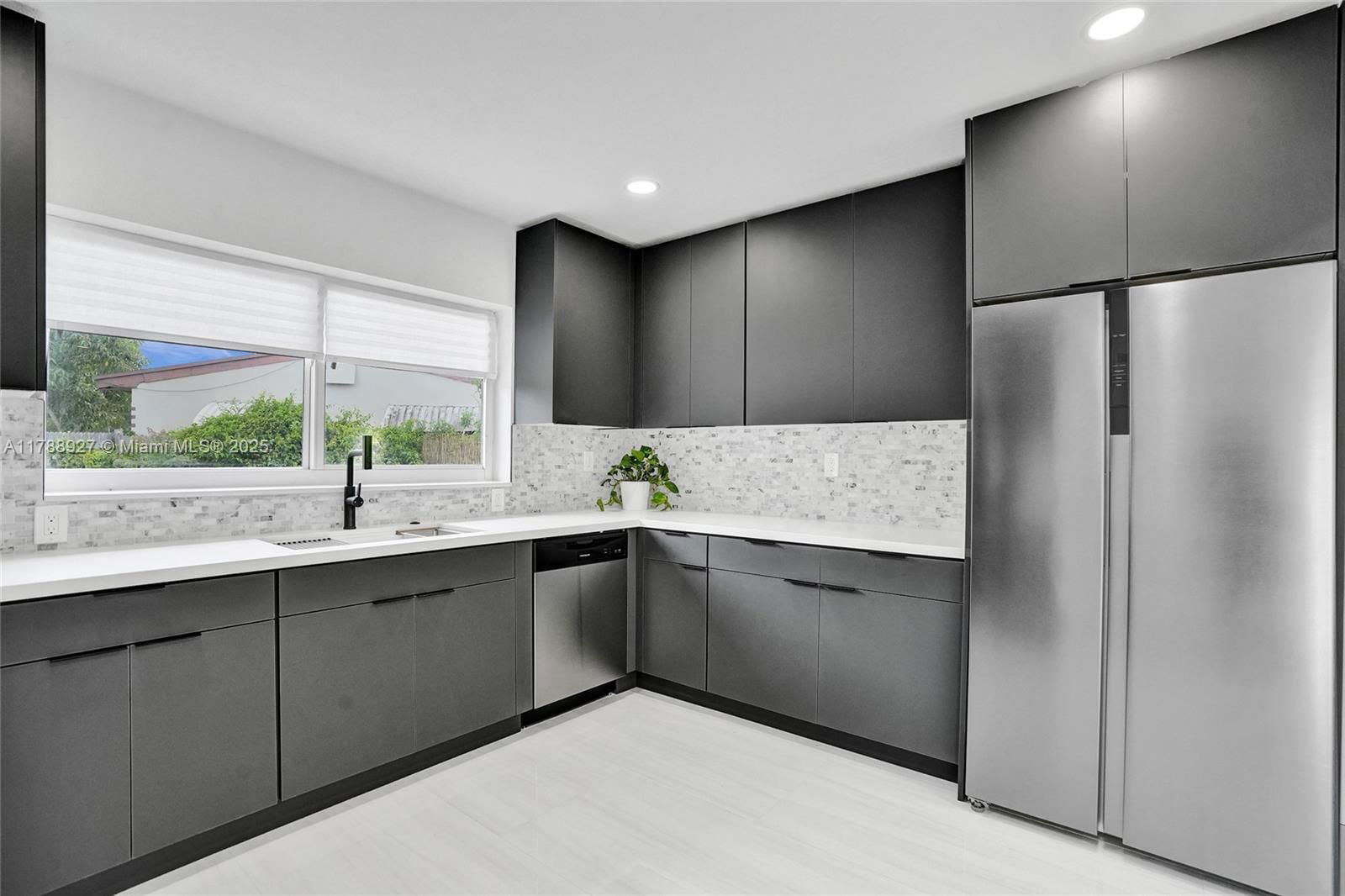 Real estate property located at 31 Florida Ave, Broward, Melrose Park Sect 1, Fort Lauderdale, FL