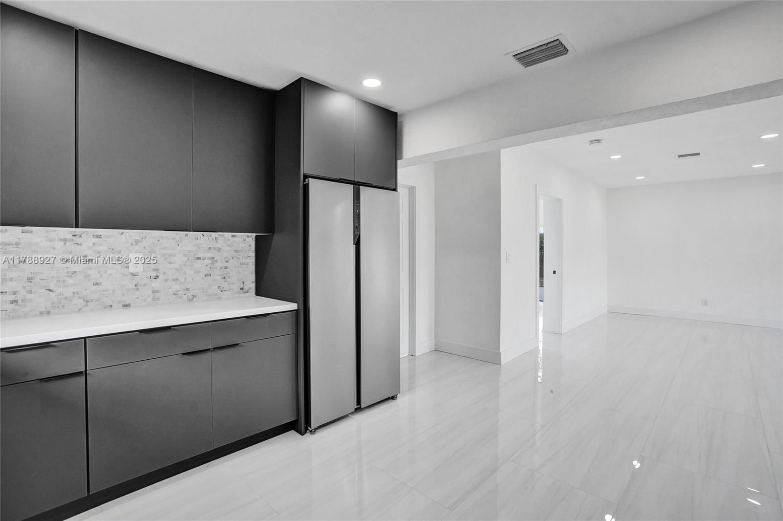 Real estate property located at 31 Florida Ave, Broward, Melrose Park Sect 1, Fort Lauderdale, FL