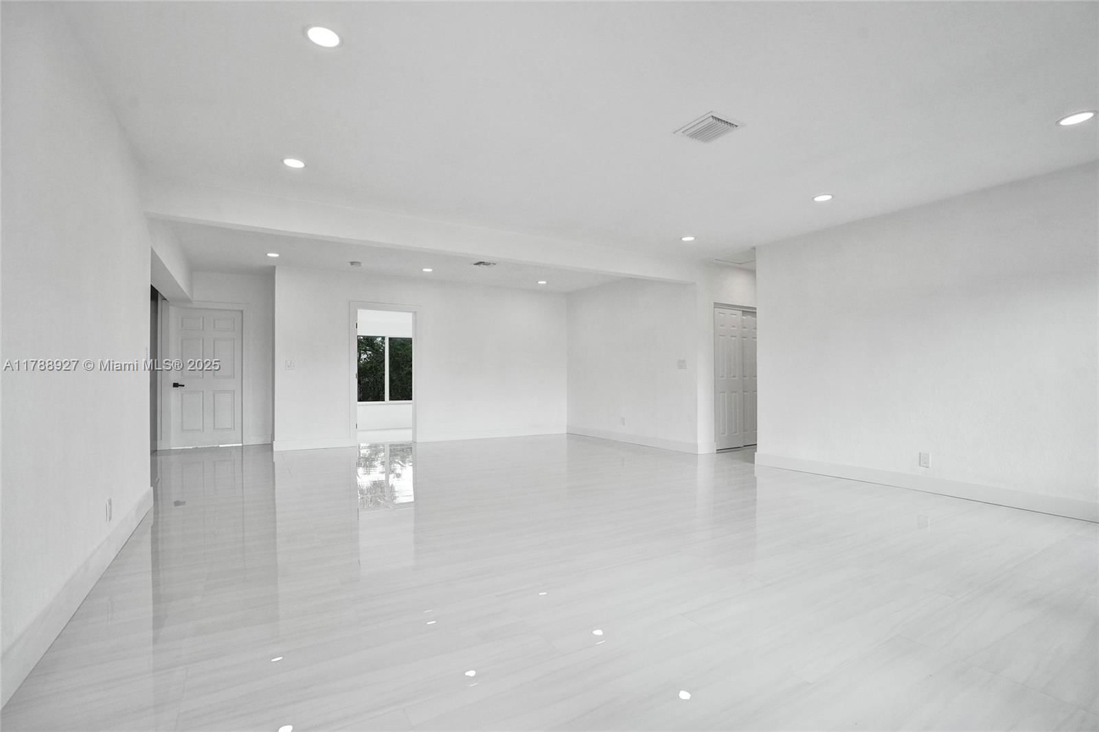 Real estate property located at 31 Florida Ave, Broward, Melrose Park Sect 1, Fort Lauderdale, FL