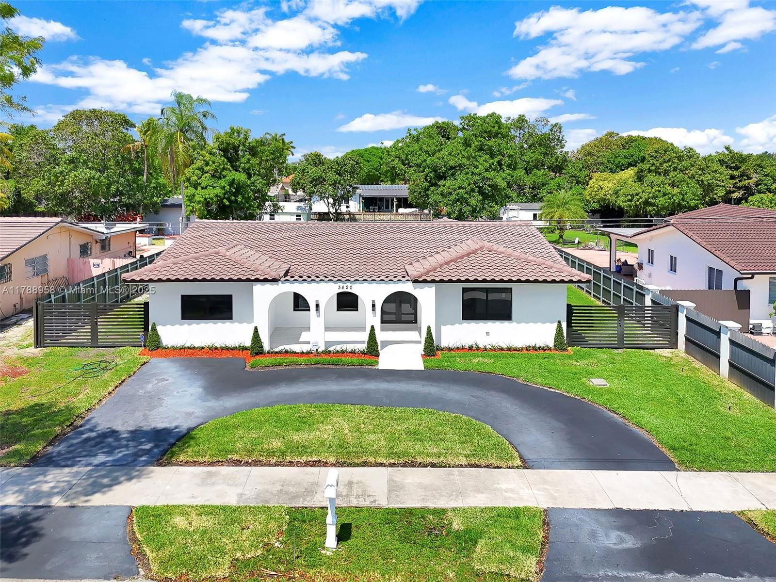 Real estate property located at 3420 108th Ave, Miami-dade, Intag Gardens 2nd Addn, Miami, FL