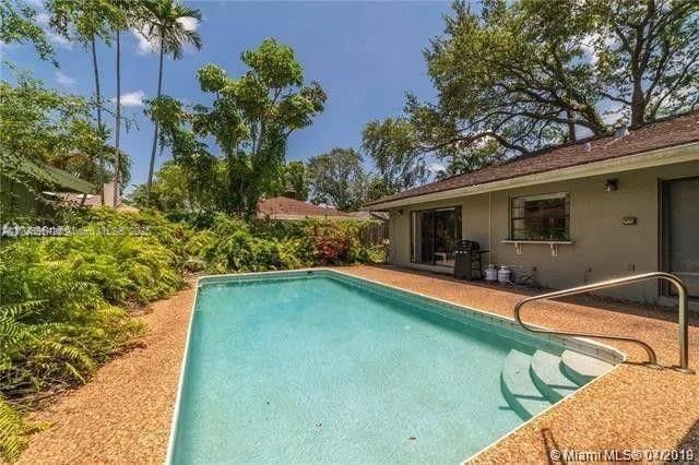 Real estate property located at 70 Ivy Rd, Broward, Greens Of Emerald Hills, Hollywood, FL