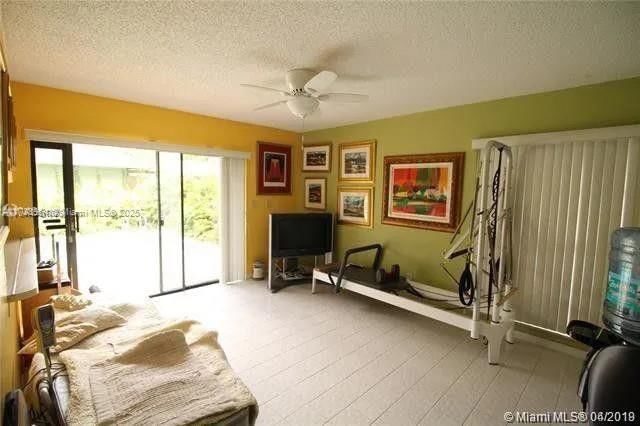 Real estate property located at 70 Ivy Rd, Broward, Greens Of Emerald Hills, Hollywood, FL