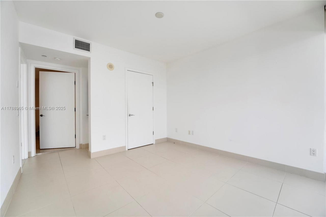 Real estate property located at 5875 Collins Ave #1006, Miami-dade, Mei Condo, Miami Beach, FL