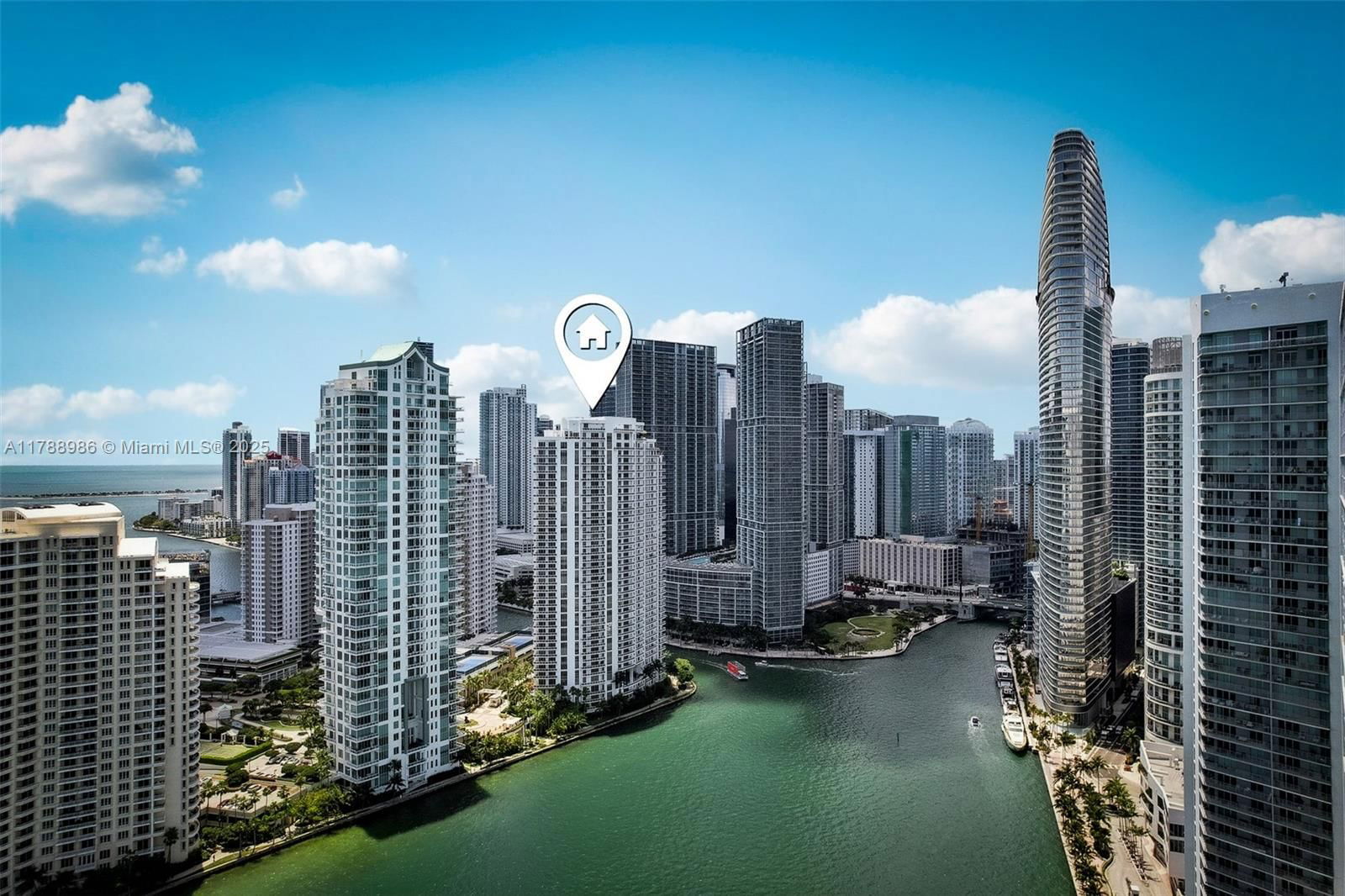 Real estate property located at 901 Brickell Key Blvd #1009, Miami-dade, Carbonell Condo, Miami, FL