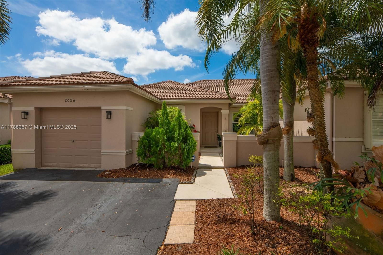 Real estate property located at 2086 Borealis Way, Broward, Sector 2- Parcels 21b 22, Weston, FL