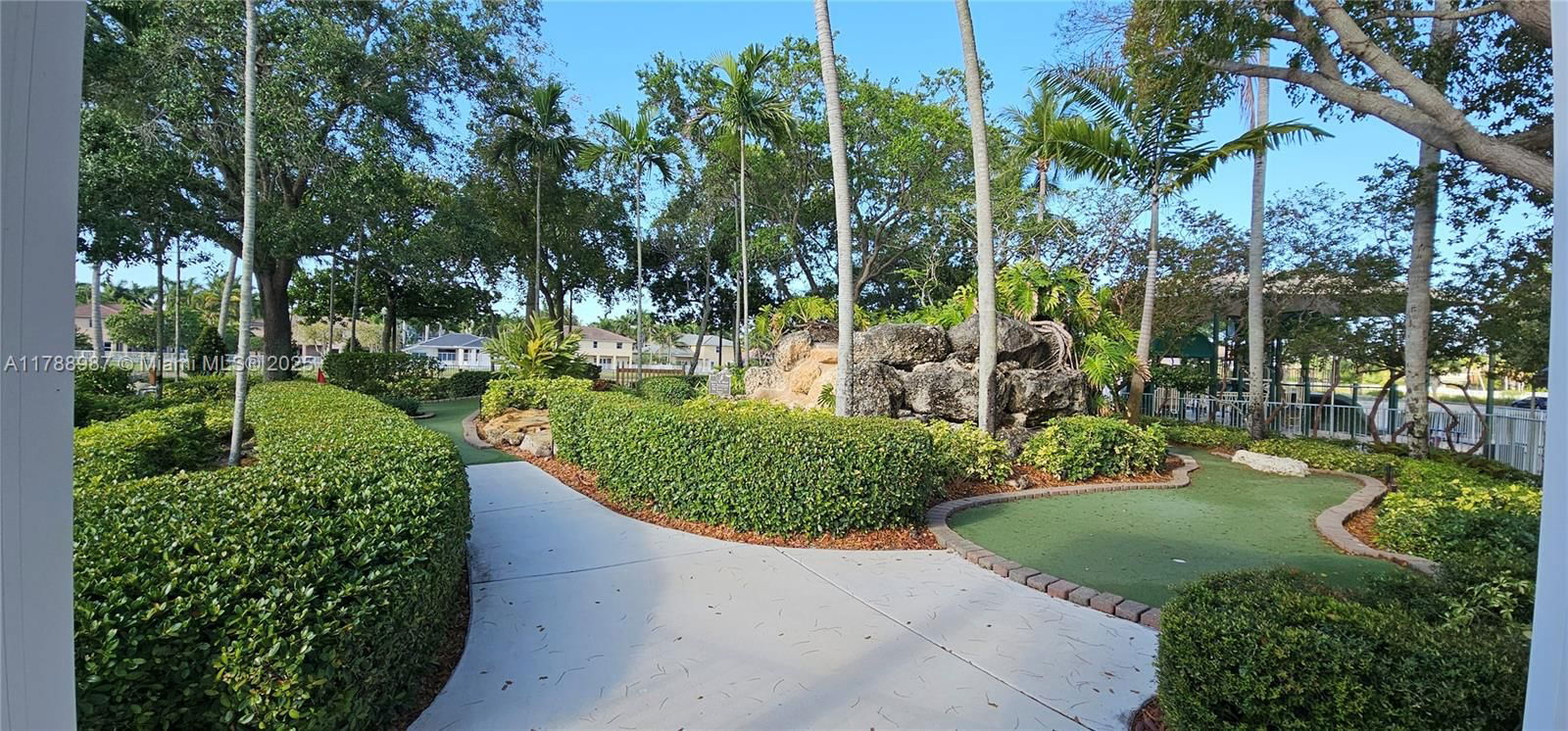Real estate property located at 2086 Borealis Way, Broward, Sector 2- Parcels 21b 22, Weston, FL