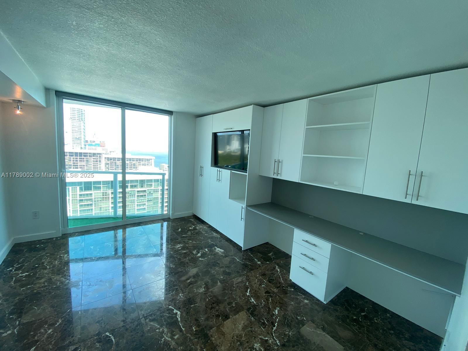 Real estate property located at 2101 Brickell Ave #2705, Miami-dade, Skyline On Brickell Condo, Miami, FL