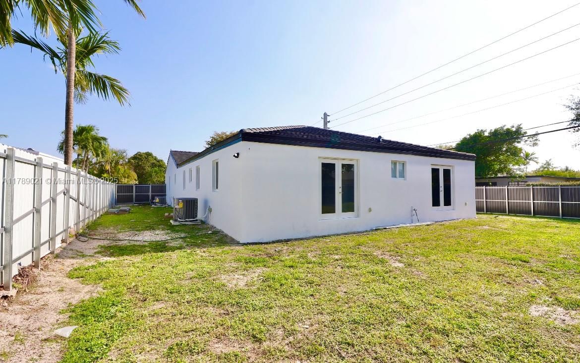 Real estate property located at 495 NW 129th St, Miami-dade, Overbrook Shores No 3, North Miami, FL