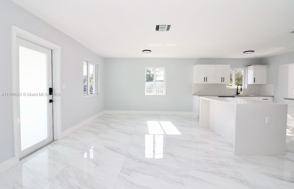 Real estate property located at 495 NW 129th St, Miami-dade, Overbrook Shores No 3, North Miami, FL