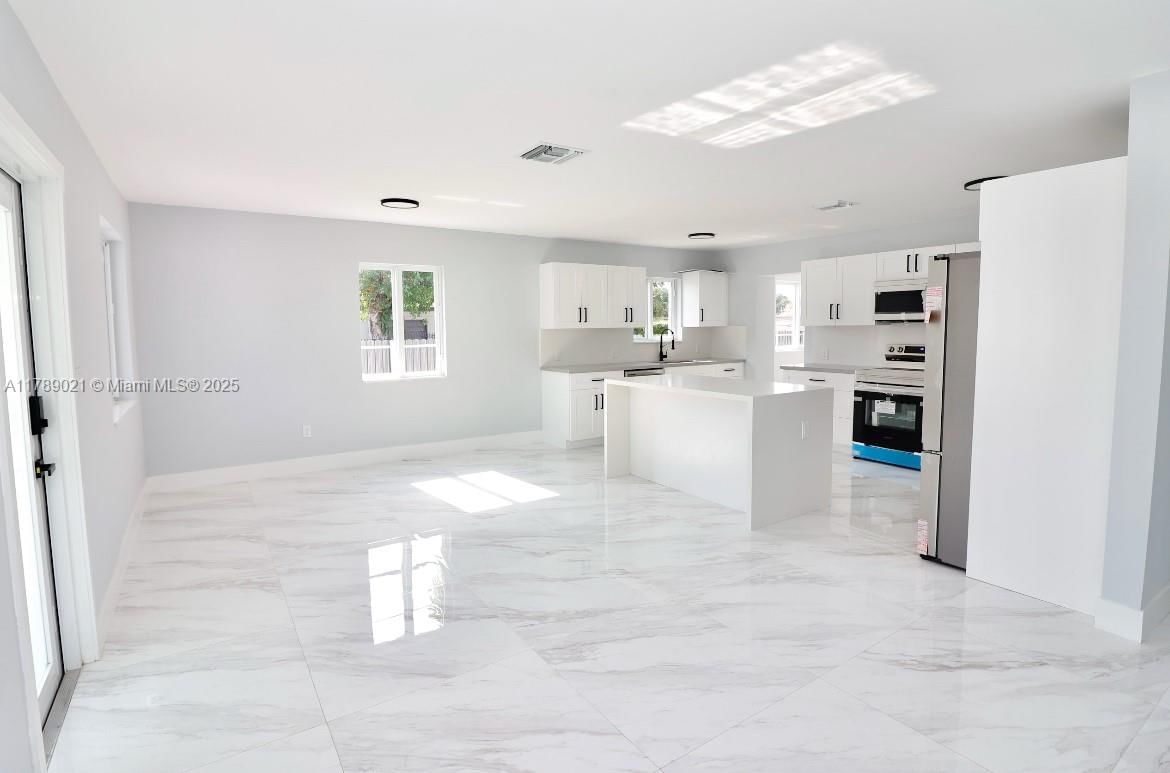 Real estate property located at 495 NW 129th St, Miami-dade, Overbrook Shores No 3, North Miami, FL
