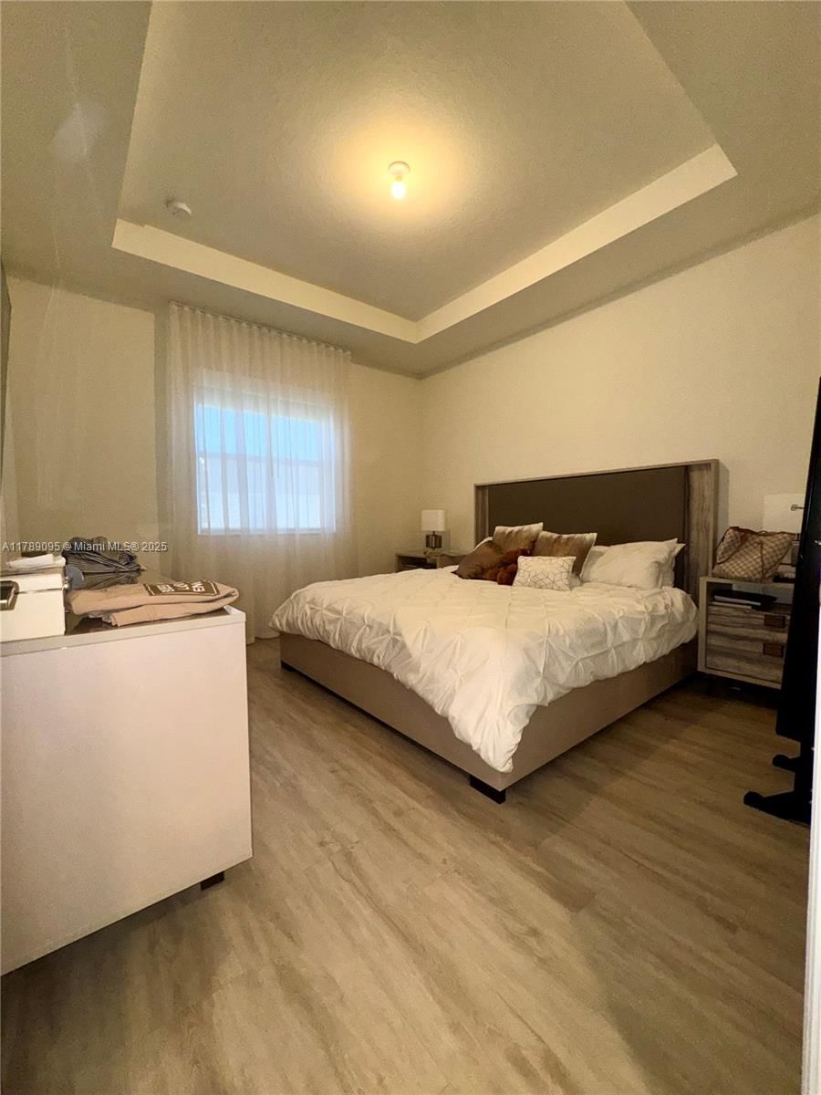 Real estate property located at 11449 34th Ln, Miami-dade, Aquabella North, Hialeah, FL