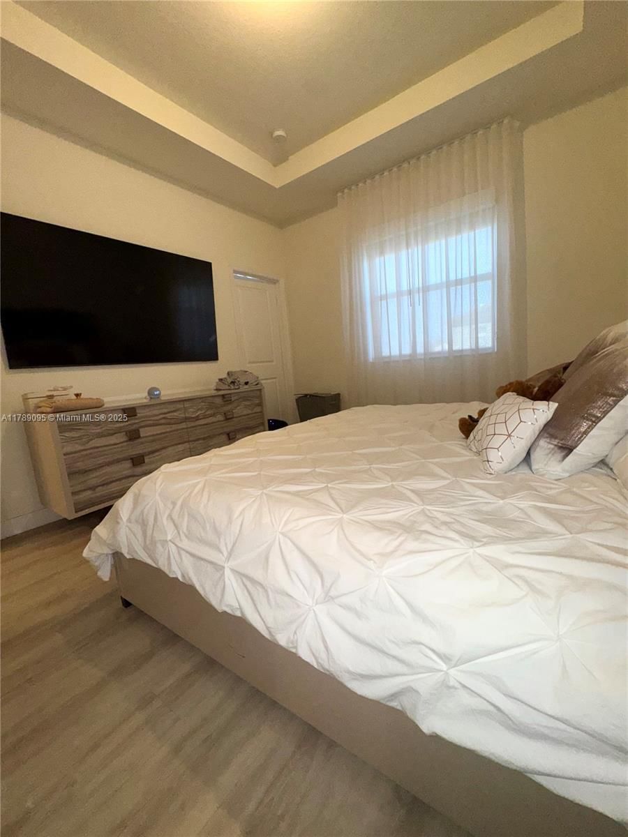 Real estate property located at 11449 34th Ln, Miami-dade, Aquabella North, Hialeah, FL