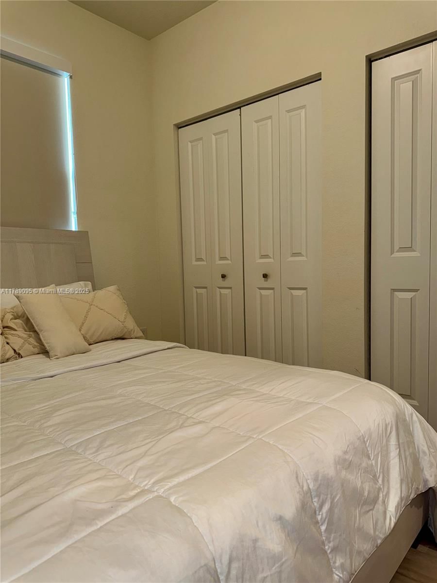 Real estate property located at 11449 34th Ln, Miami-dade, Aquabella North, Hialeah, FL