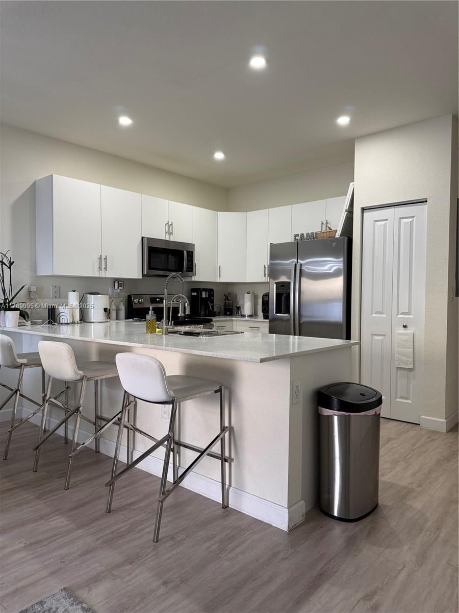 Real estate property located at 11449 34th Ln, Miami-dade, Aquabella North, Hialeah, FL