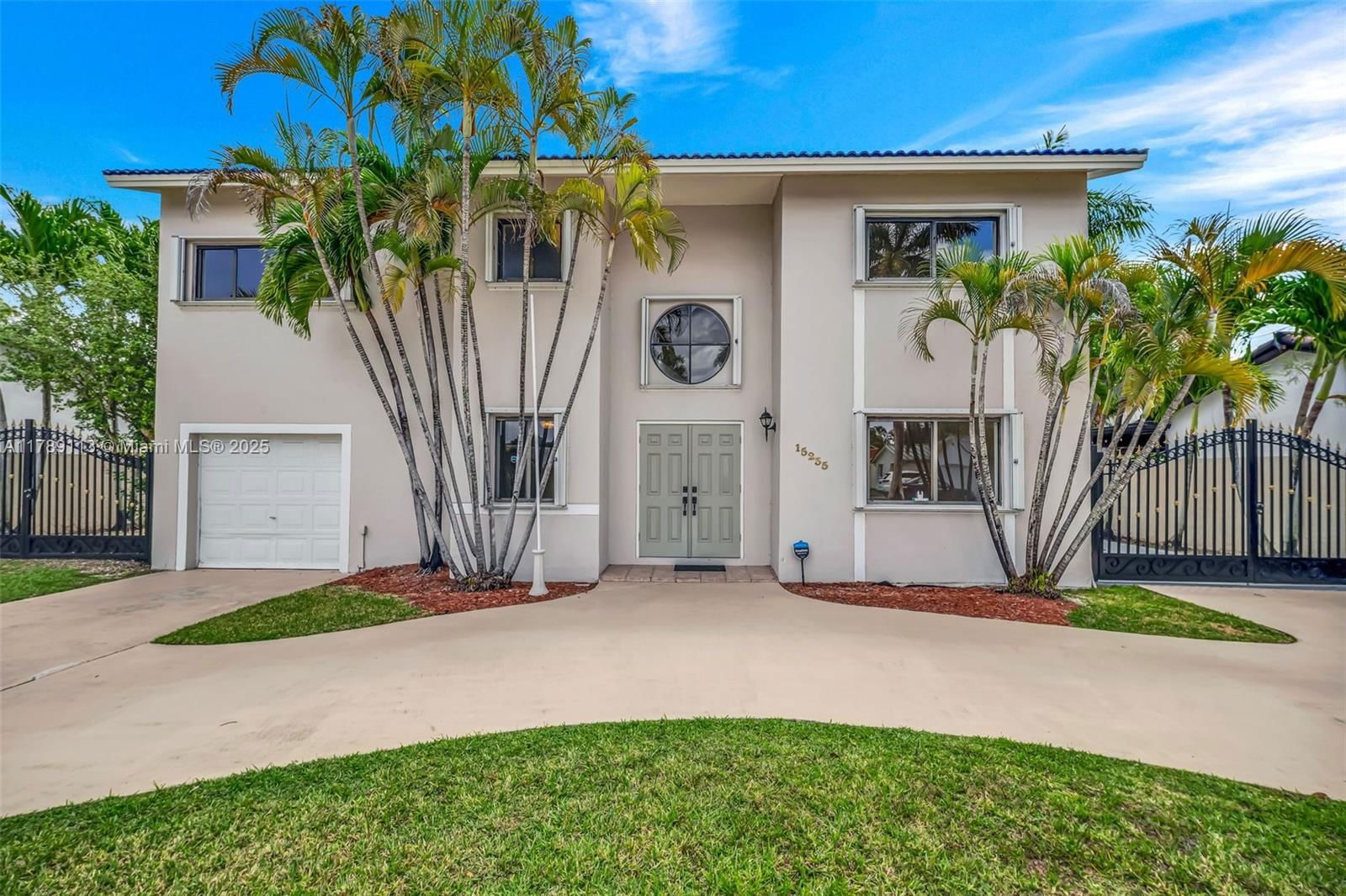 Real estate property located at 15235 99th Ct, Miami-dade, Peacock Place Sub, Miami, FL