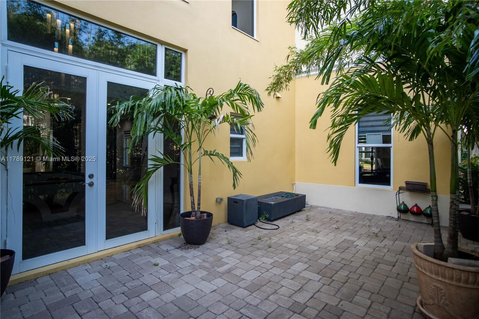 Real estate property located at 4662 Saxon Rd, Broward, Odonnell Farms Plat No 1, Coconut Creek, FL