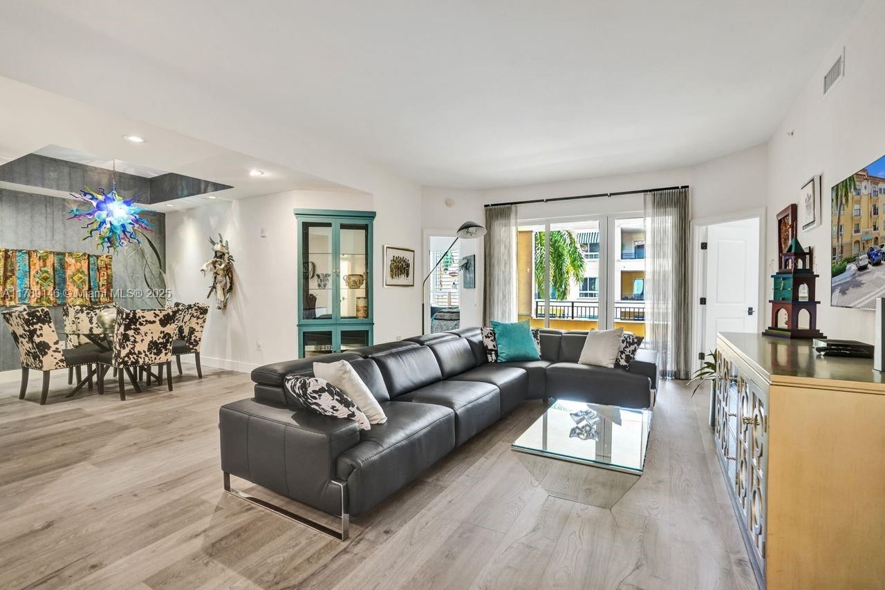 Real estate property located at 16101 Emerald Estates Dr #342, Broward, The Palms At Weston, Weston, FL
